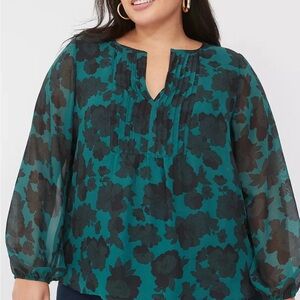 Lane Bryant Green And Black Floral Print Split Neck Popover Pleated
Blouse S 26
